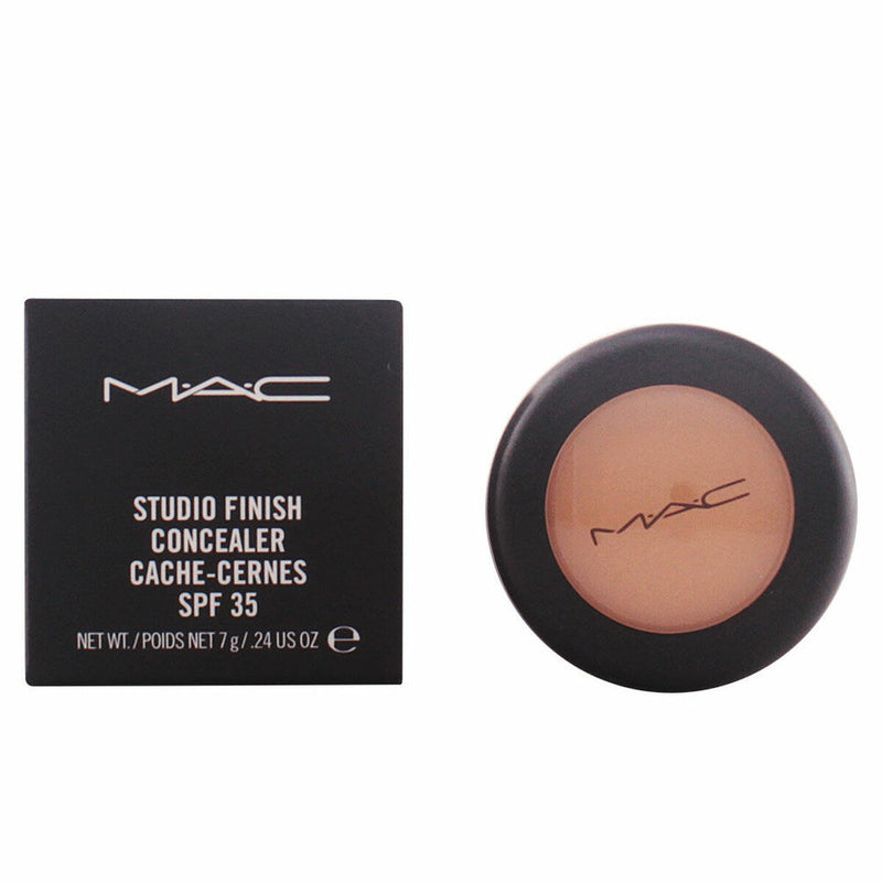 Base de Maquillage en Poudre Mac Studio Finish Spf 35 NC20 (7 g)