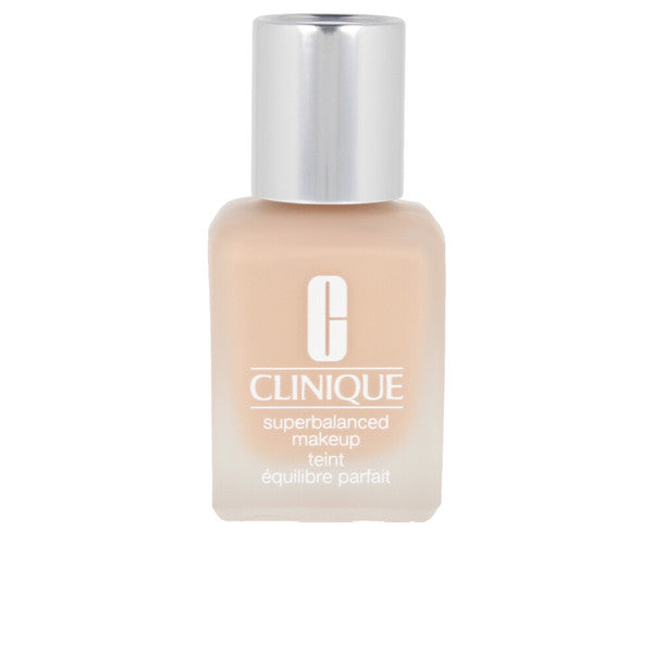 Base de maquillage liquide Clinique Superbalanced