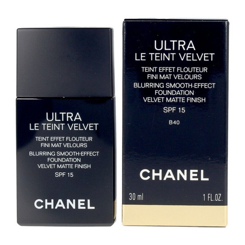 Base de maquillage liquide Ultra Le Teint Velvet Chanel