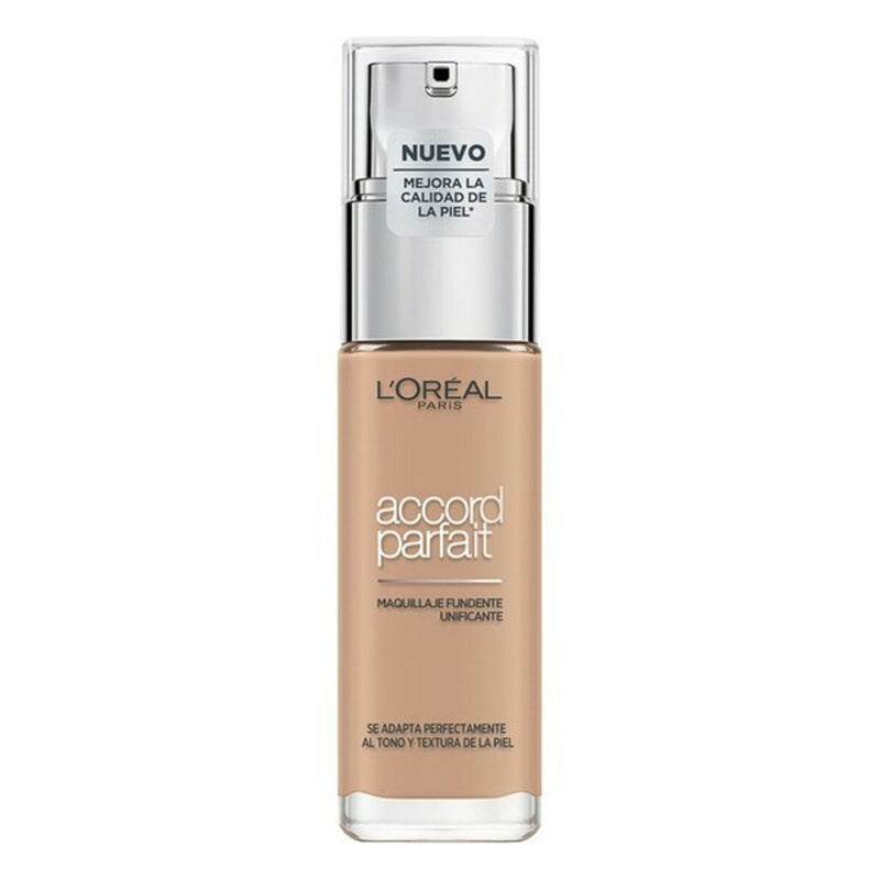 Base de maquillage liquide Accord Parfait L&